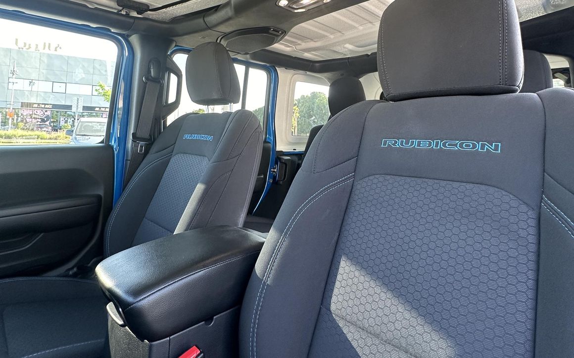 Jeep Wrangler - image 18