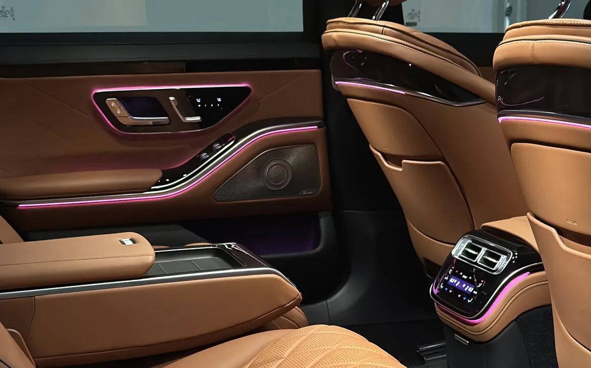 MERCEDES S580 V8 - image 7