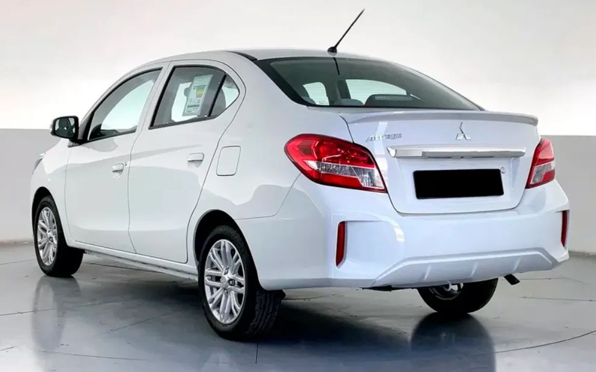 MITSUBISHI ATTRAGE - image 4