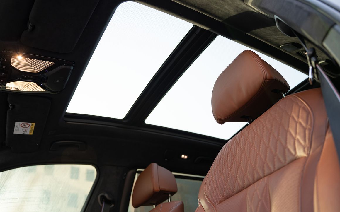BMW X7 - image 11