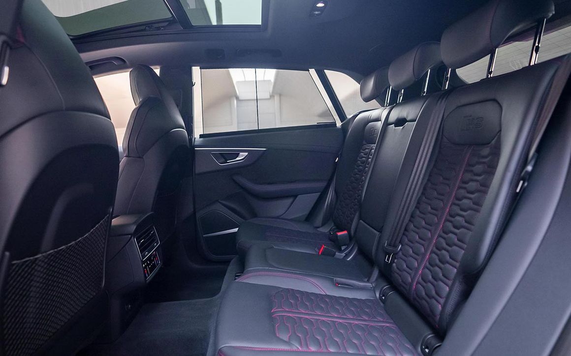 AUDI RS Q8 - image 8