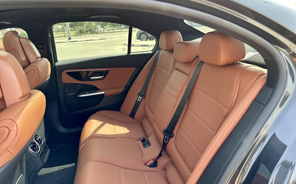 MERCEDES C300 - image 12