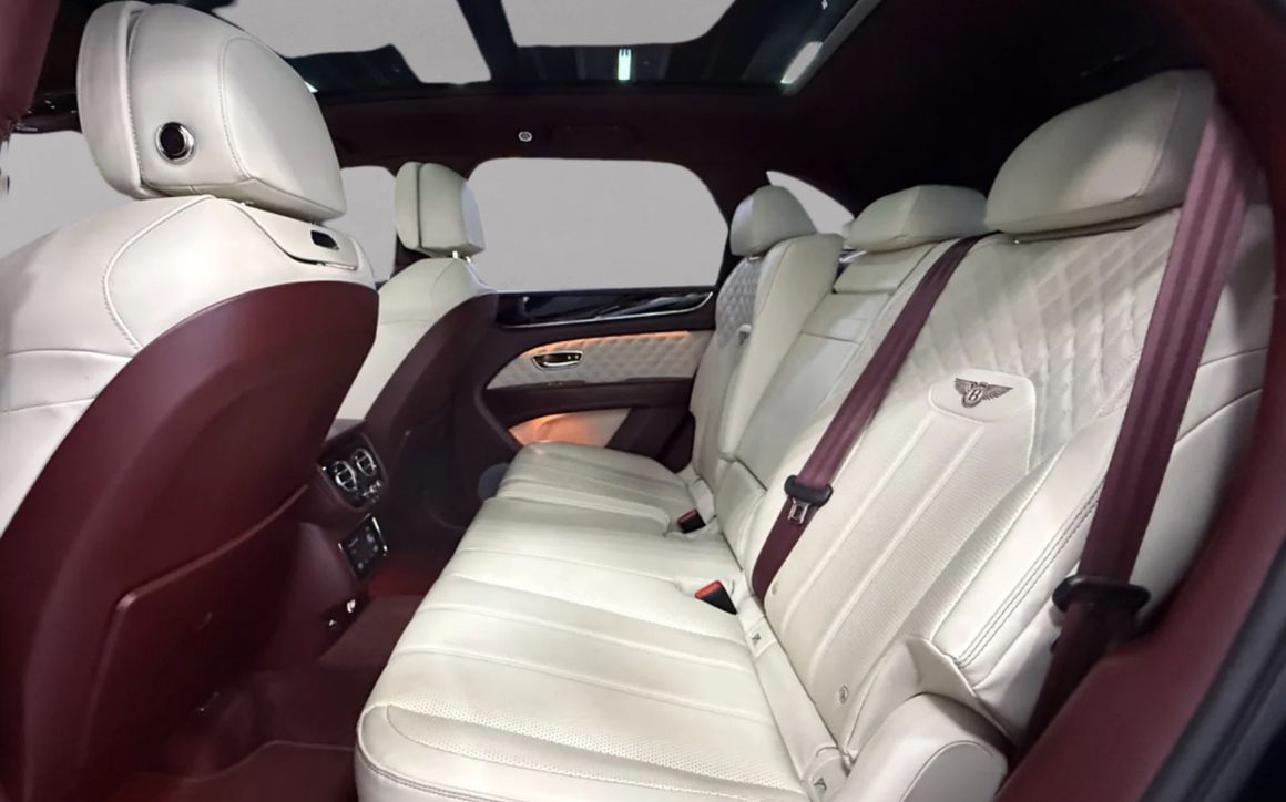 Bentley Bentayga - image 12