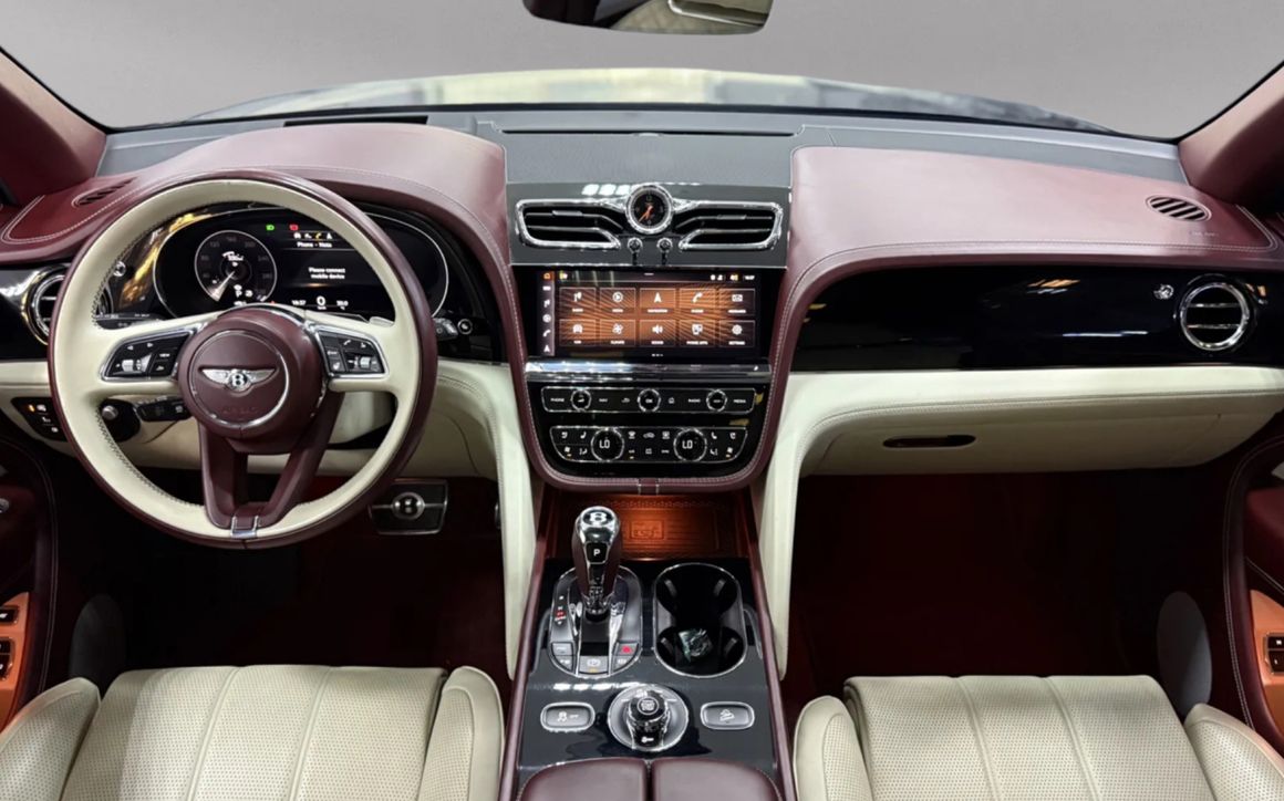 Bentley Bentayga - image 10