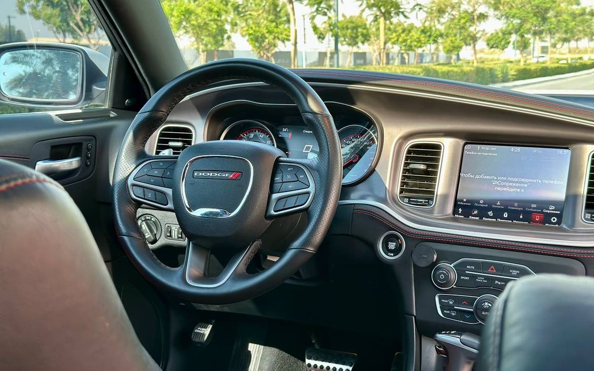 Dodge Charger - image 5