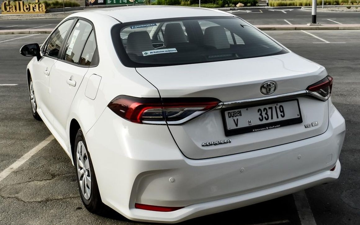 Toyota Corolla STD - image 4
