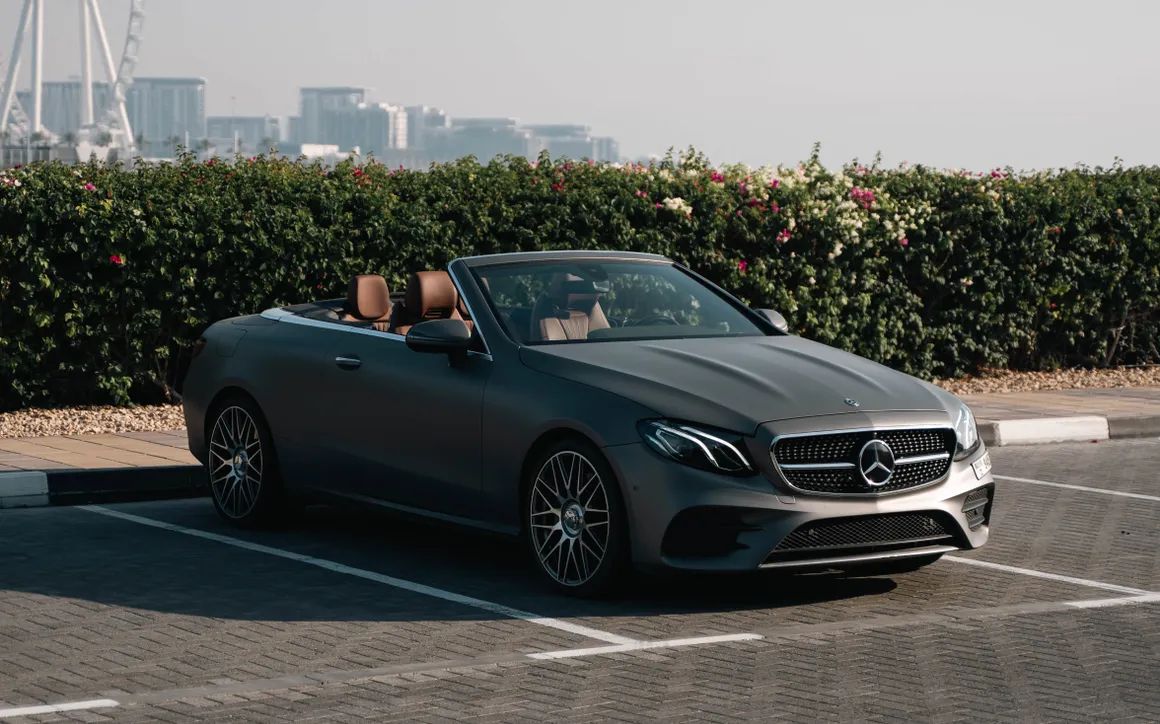 Mercedes E 450 - image 7