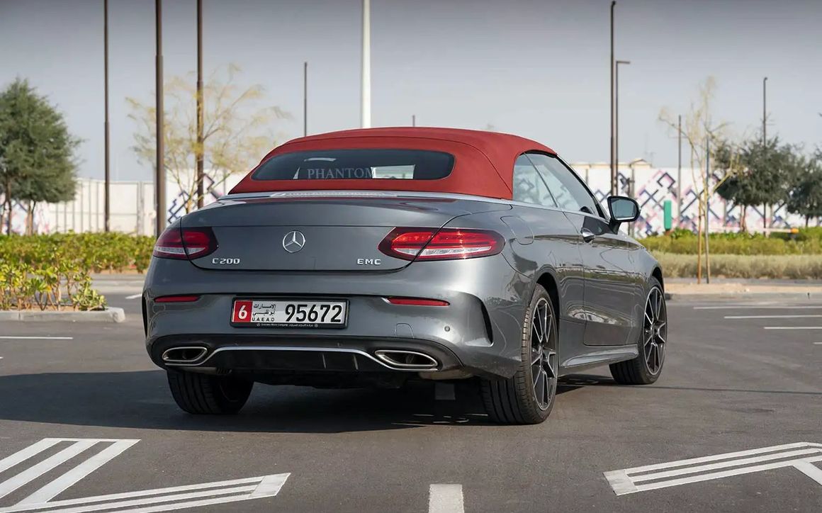 MERCEDES C200 CONVERTIBLE - image 4
