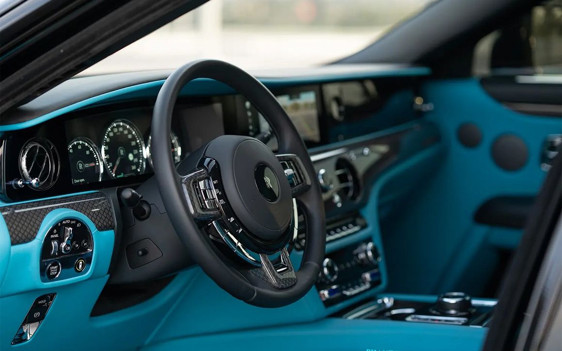 ROLLS ROYCE GHOST BLACK BADGE - image 10