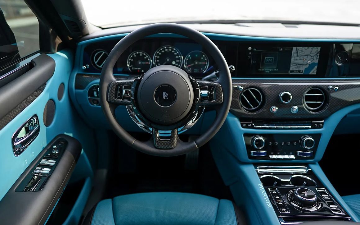 ROLLS ROYCE GHOST BLACK BADGE - image 9