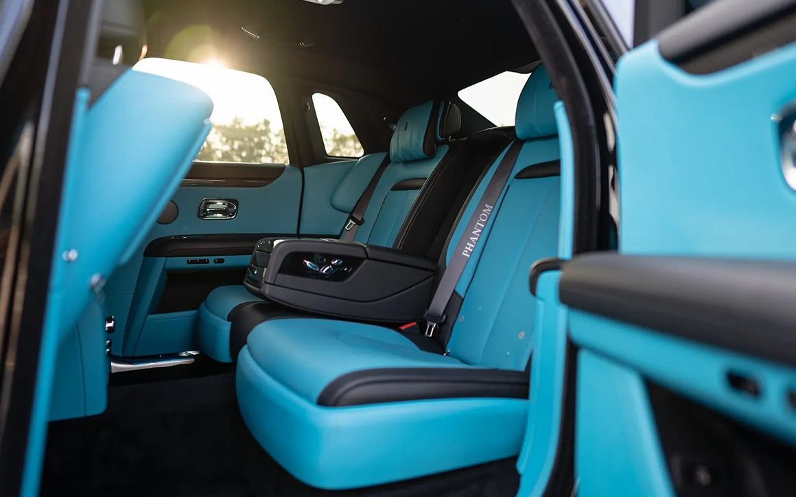 ROLLS ROYCE GHOST BLACK BADGE - image 13