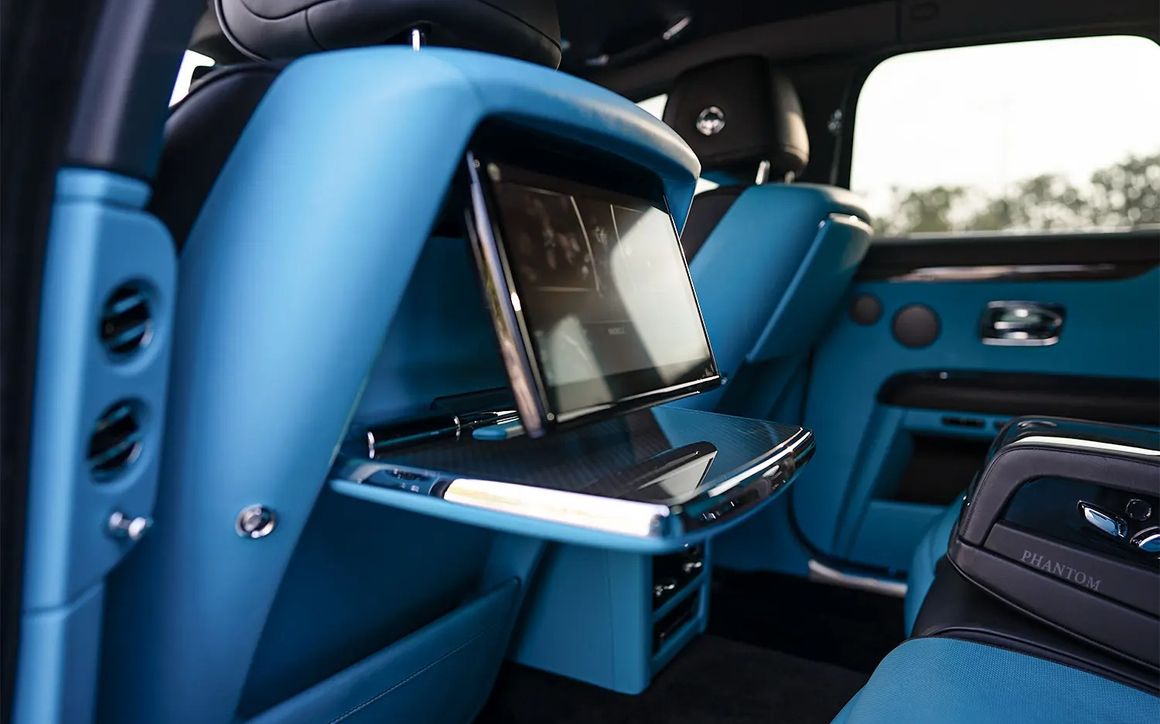 ROLLS ROYCE GHOST BLACK BADGE - image 14
