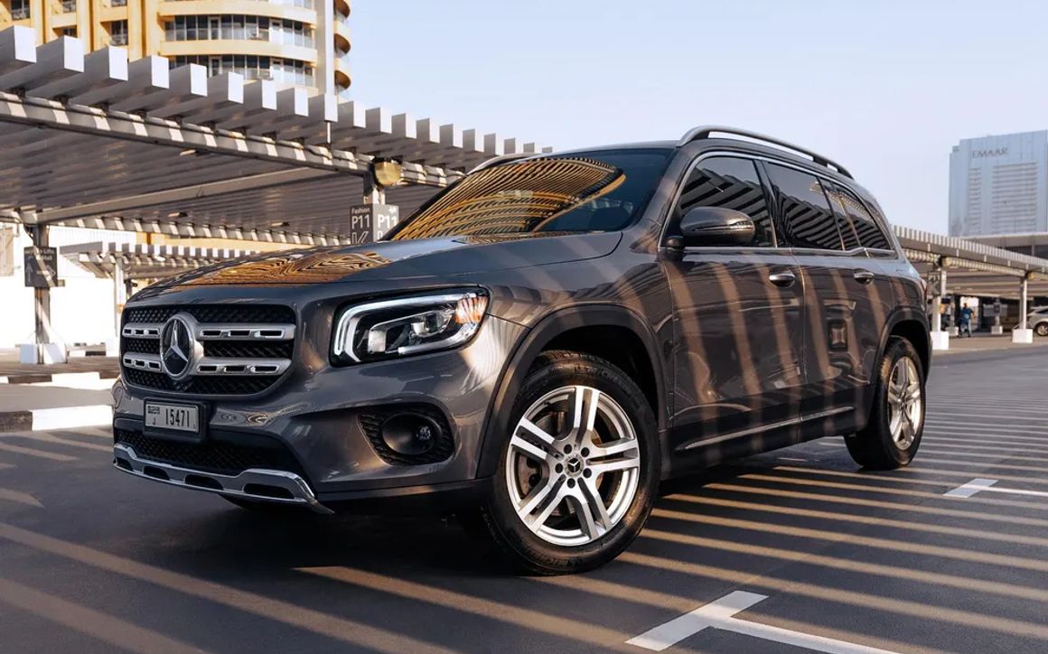 MERCEDES GLB 250 - image 2