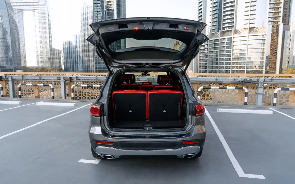 MERCEDES GLB 250 - image 6