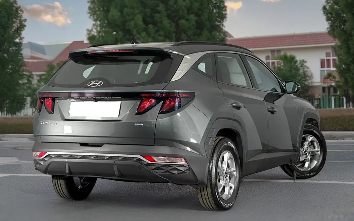 HYUNDAI TUCSON - image 2