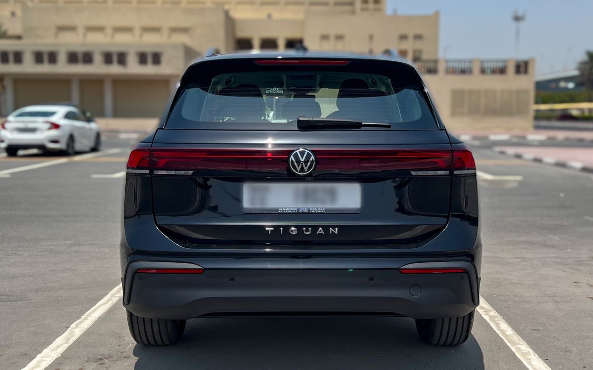 VOLKSWAGEN TIGUAN LIFE - image 4