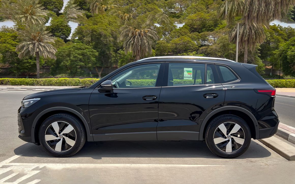 VOLKSWAGEN TIGUAN LIFE - image 2