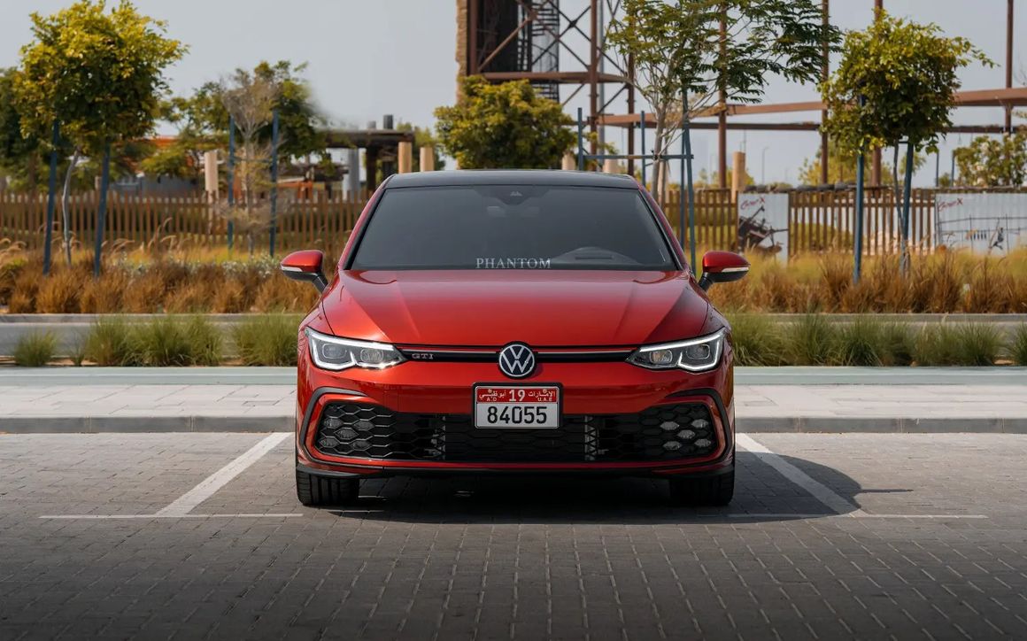 VOLKSWAGEN GOLF GTI 20L - image 3