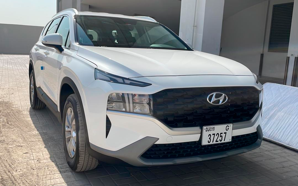 Hyundai Santa Fe - image 1