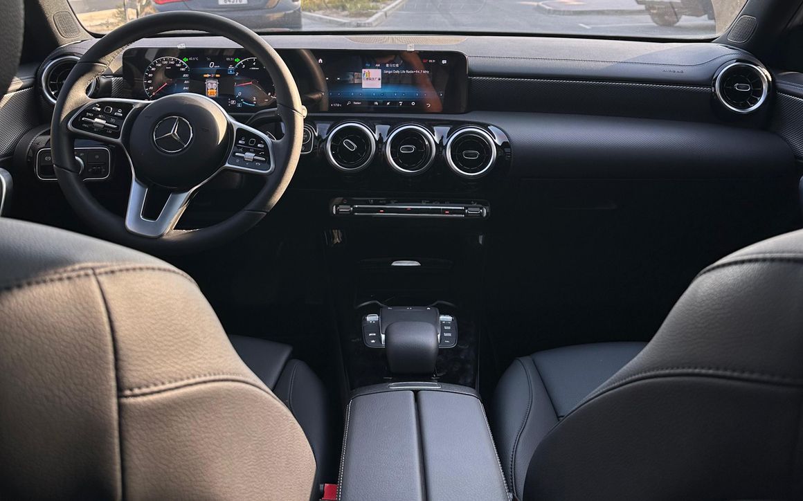 Mercedes A200L - image 6