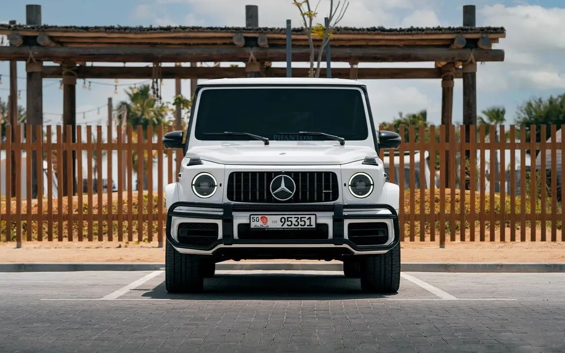 MERCEDES G63 - image 3