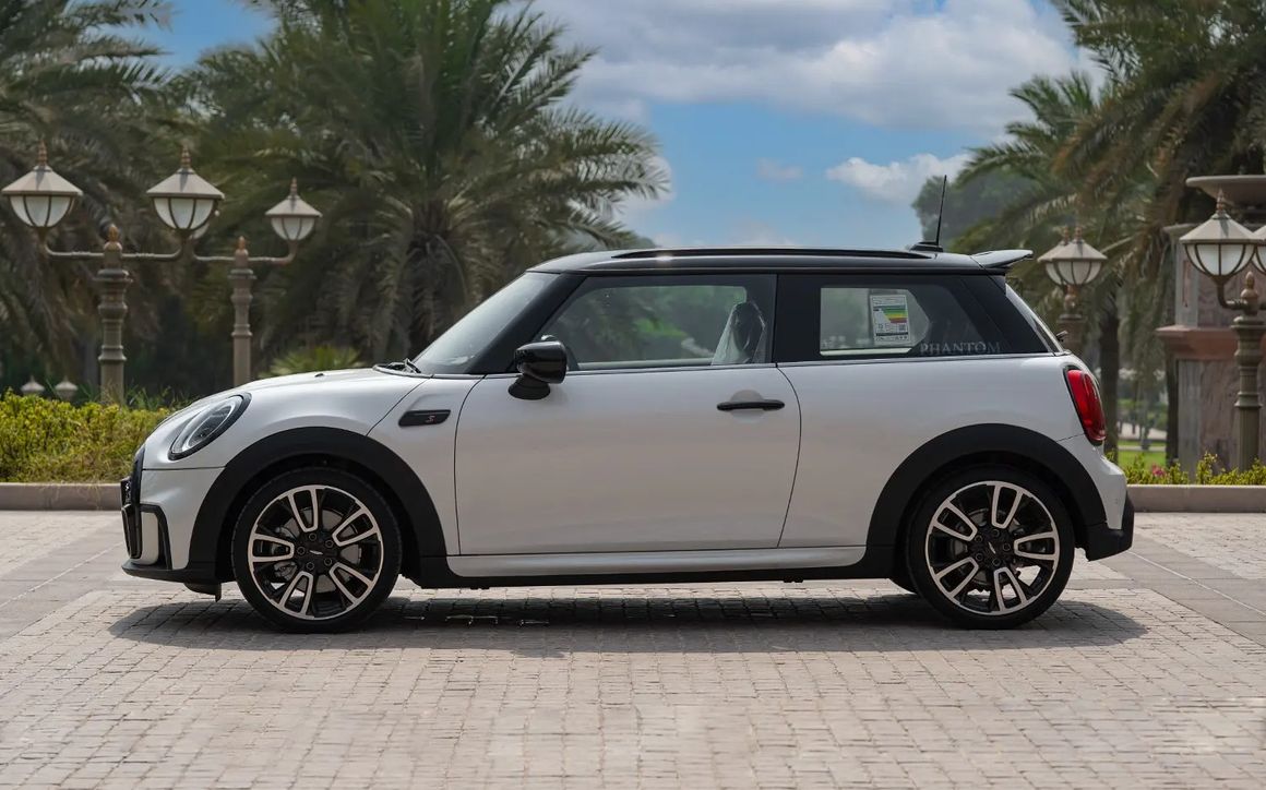 Mini COOPER S - image 2