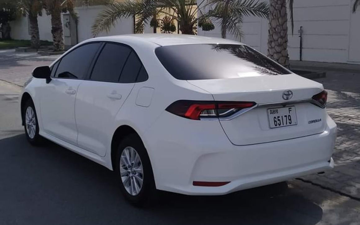 TOYOTA COROLLA - image 2