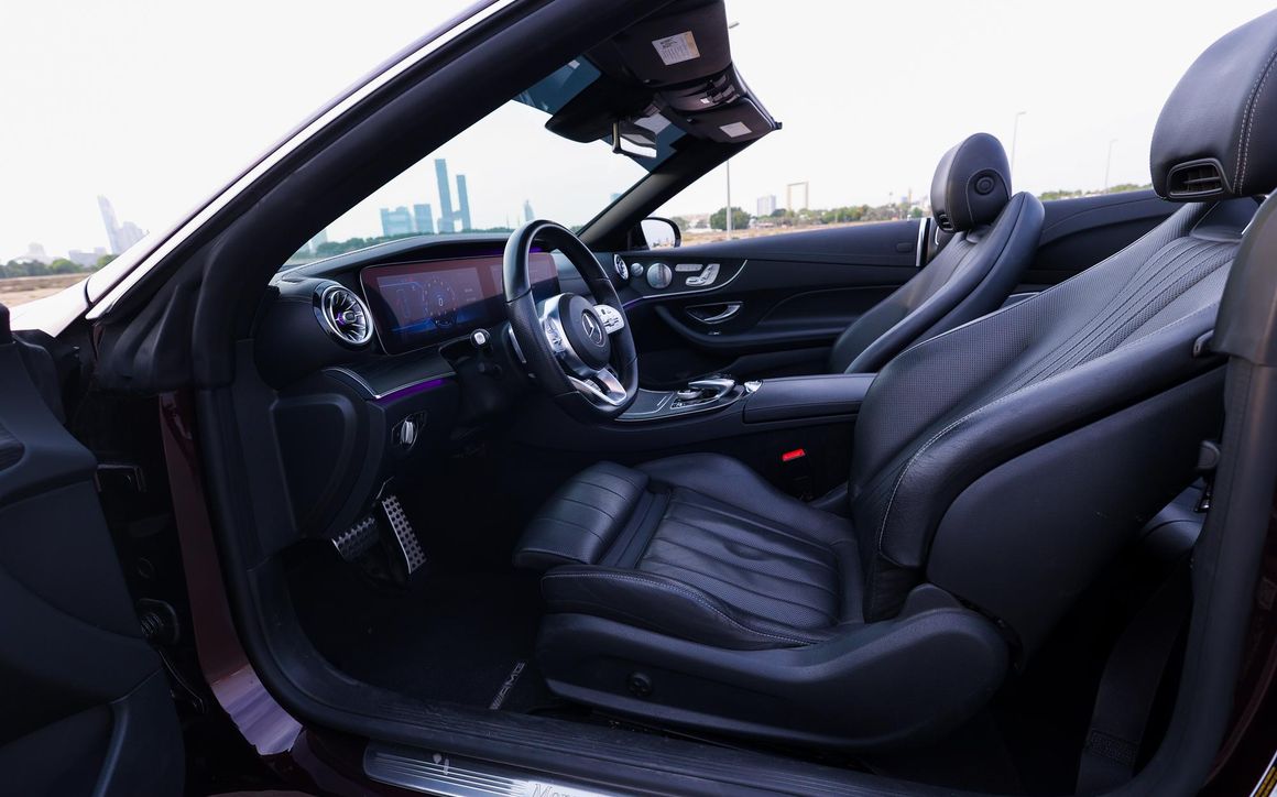 Mercedes Benz E450 Convertible Maroon - image 10