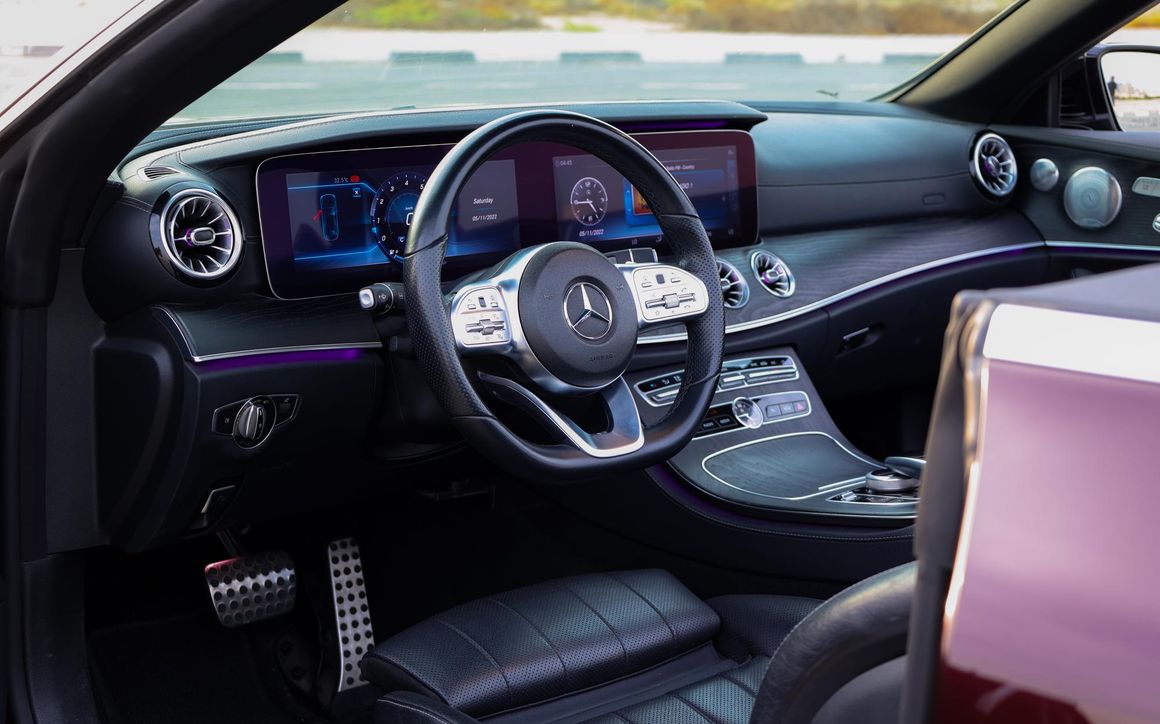Mercedes Benz E450 Convertible Maroon - image 13