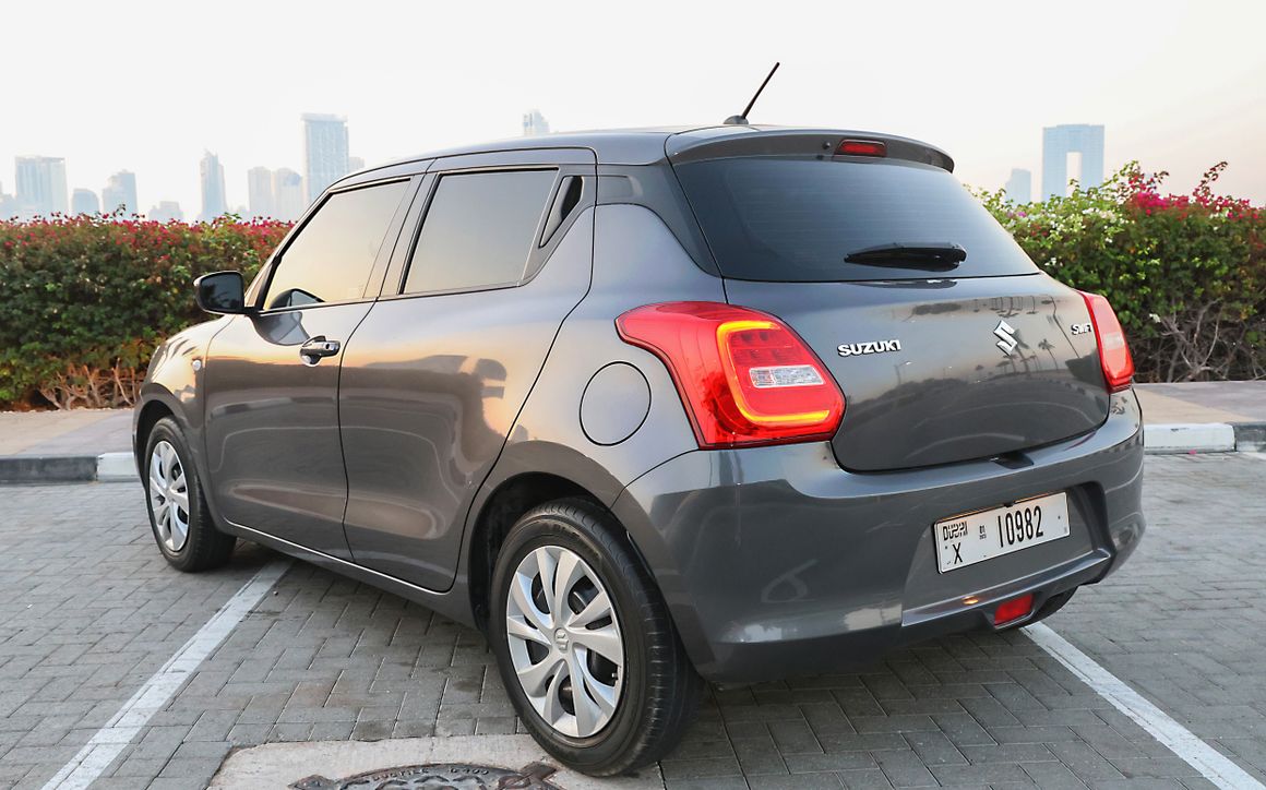 SUZUKI SWIFT - image 6