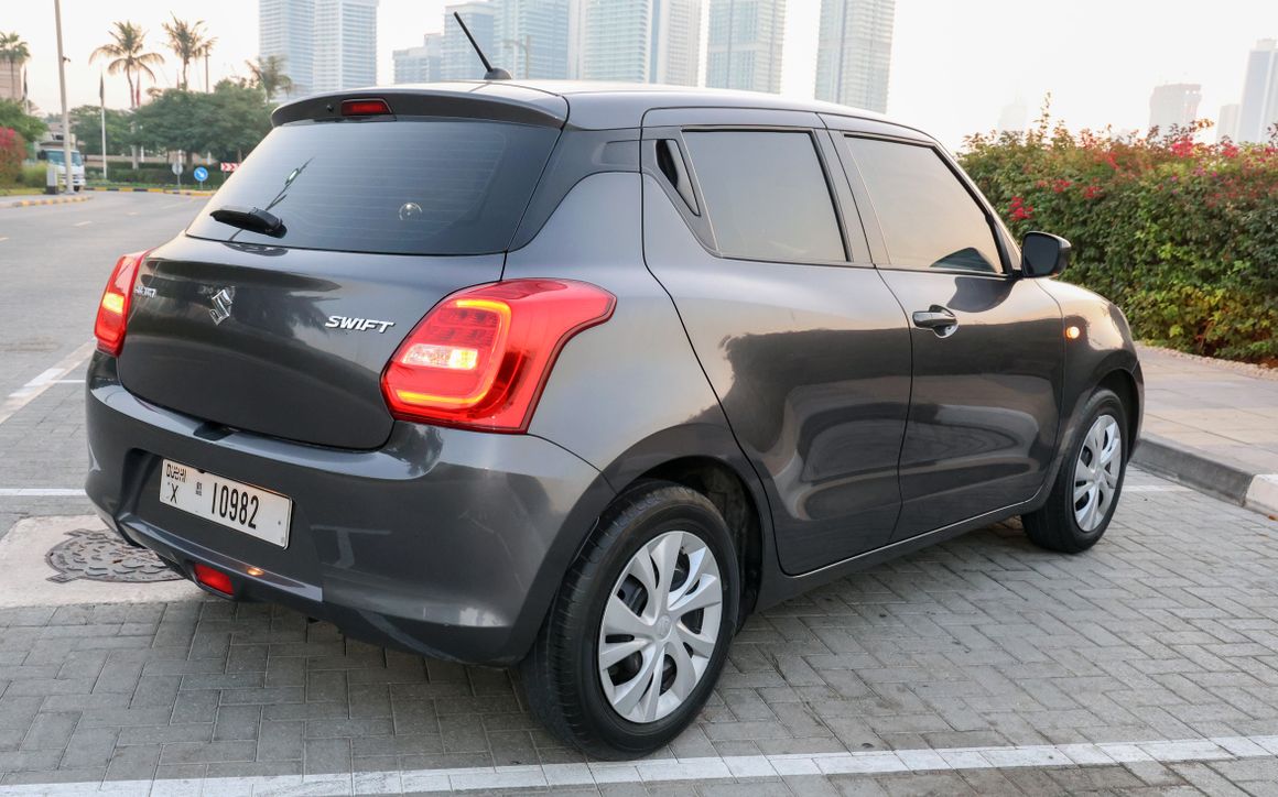 SUZUKI SWIFT - image 8
