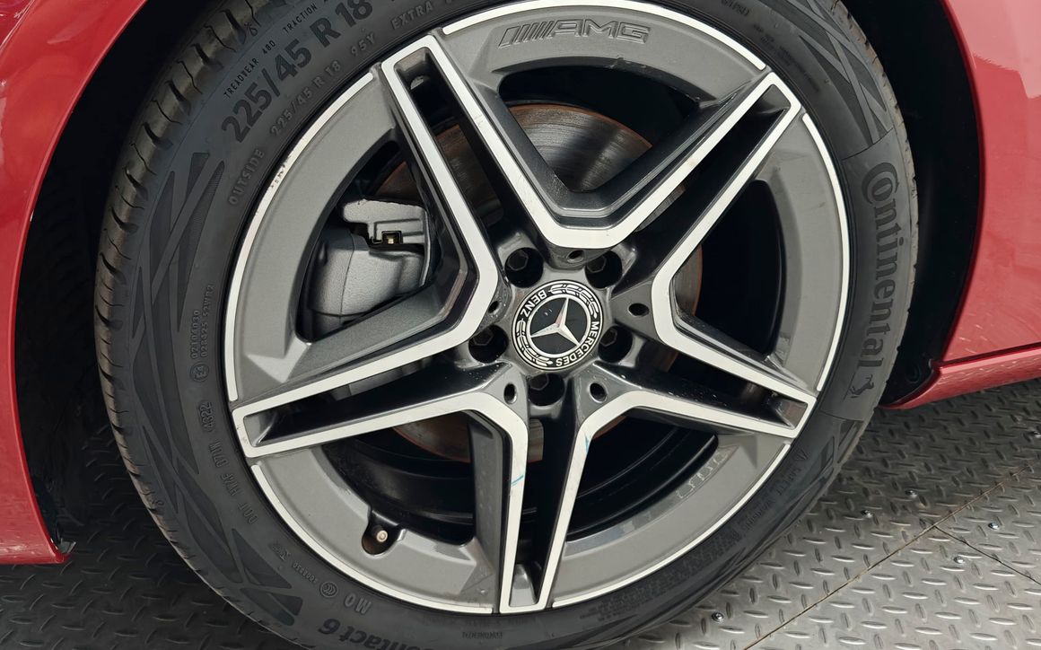 MERCEDES A220 - image 6