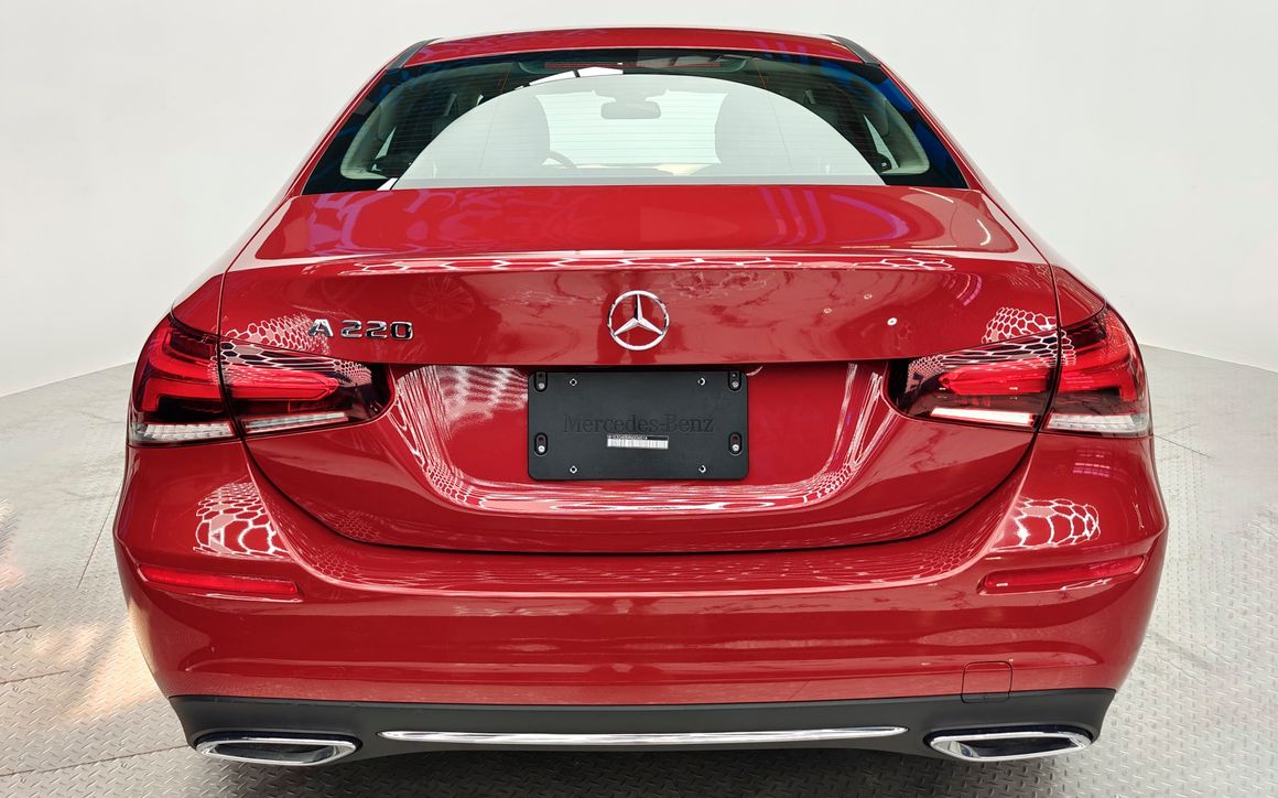 MERCEDES A220 - image 5