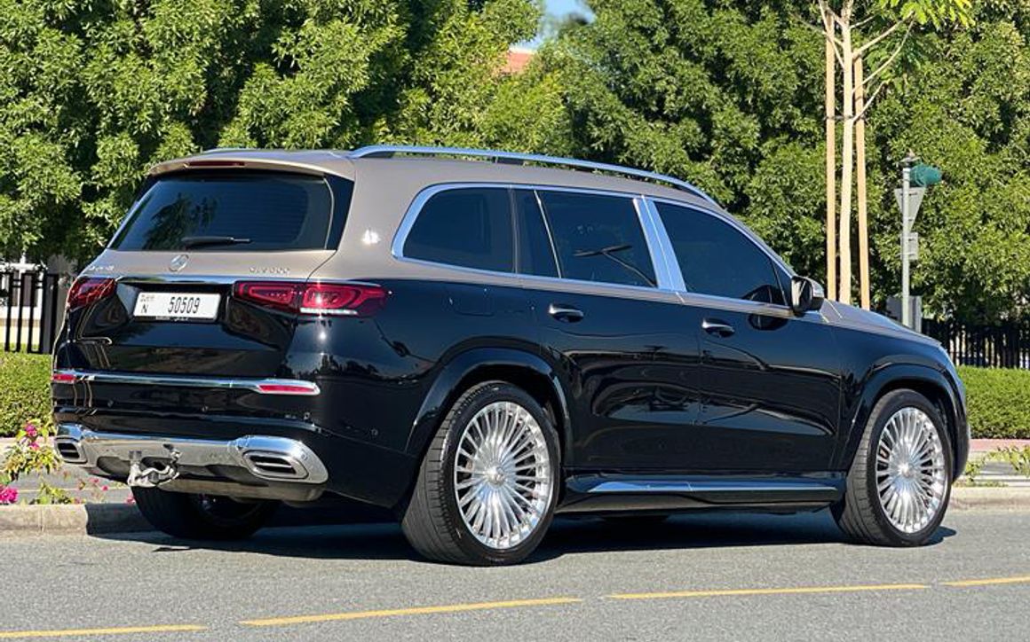 MERCEDES GLS 600 - image 5