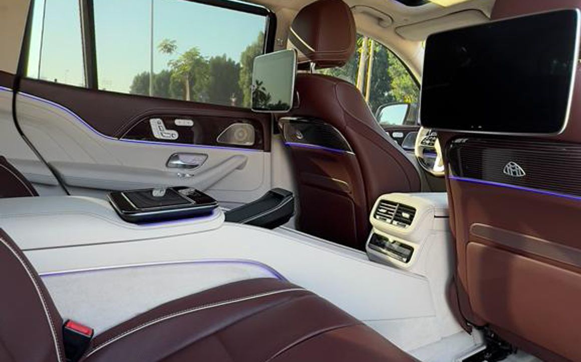MERCEDES GLS 600 - image 12