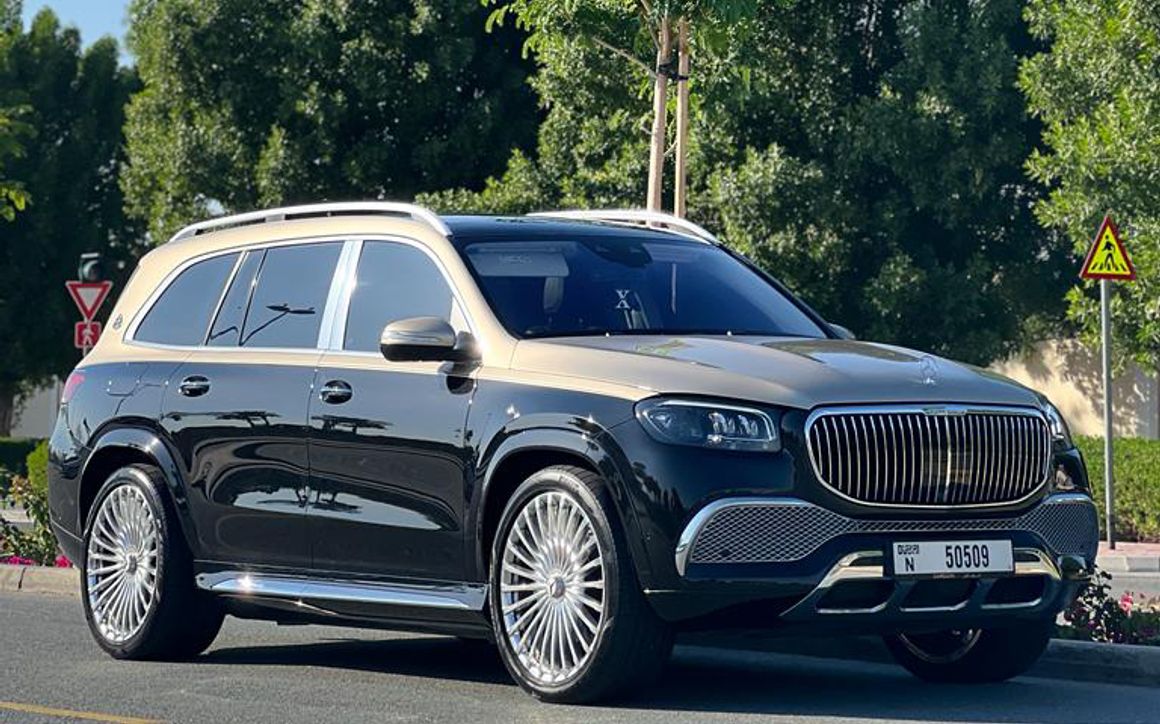 MERCEDES GLS 600 - image 4