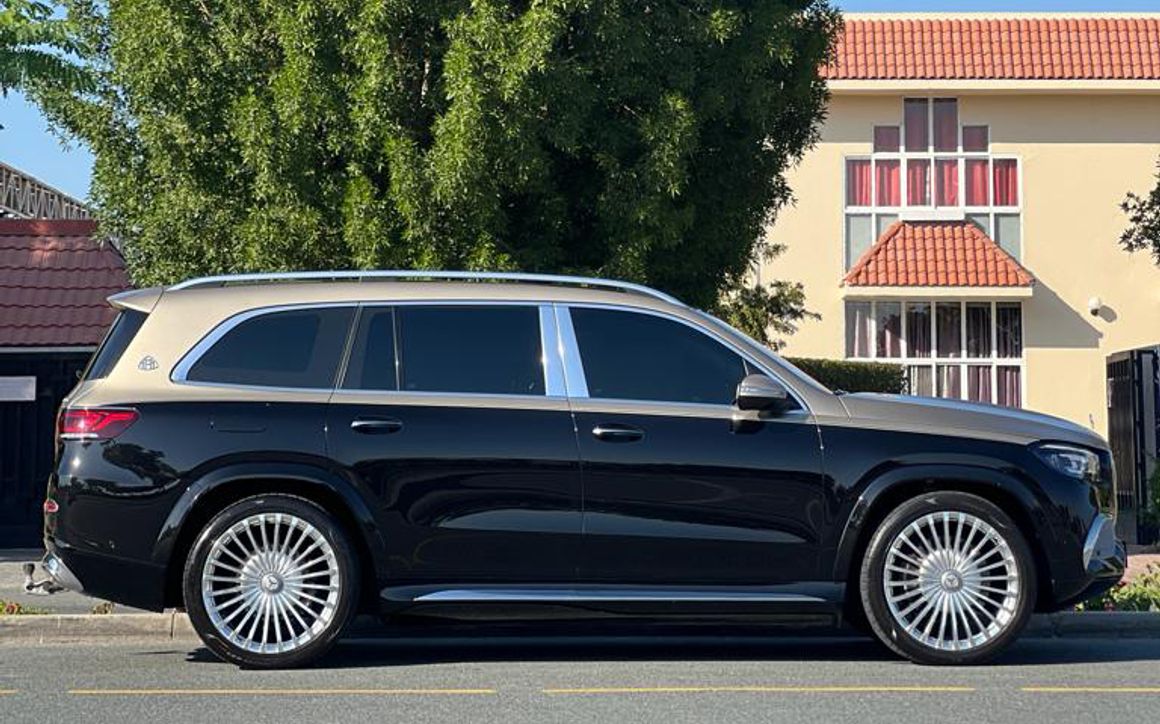 MERCEDES GLS 600 - image 2