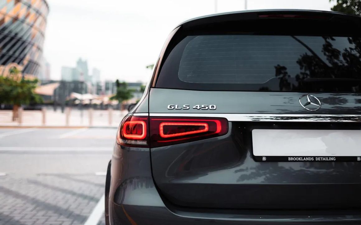 MERCEDES GLS - image 8