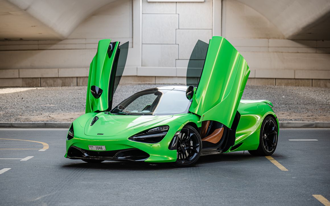 Mclaren 720S Spyder - image 1