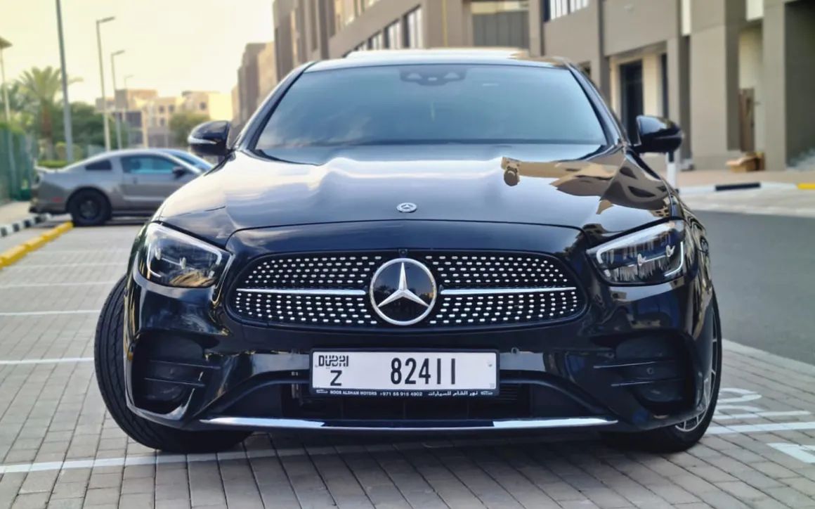 MERCEDES E250 - image 3