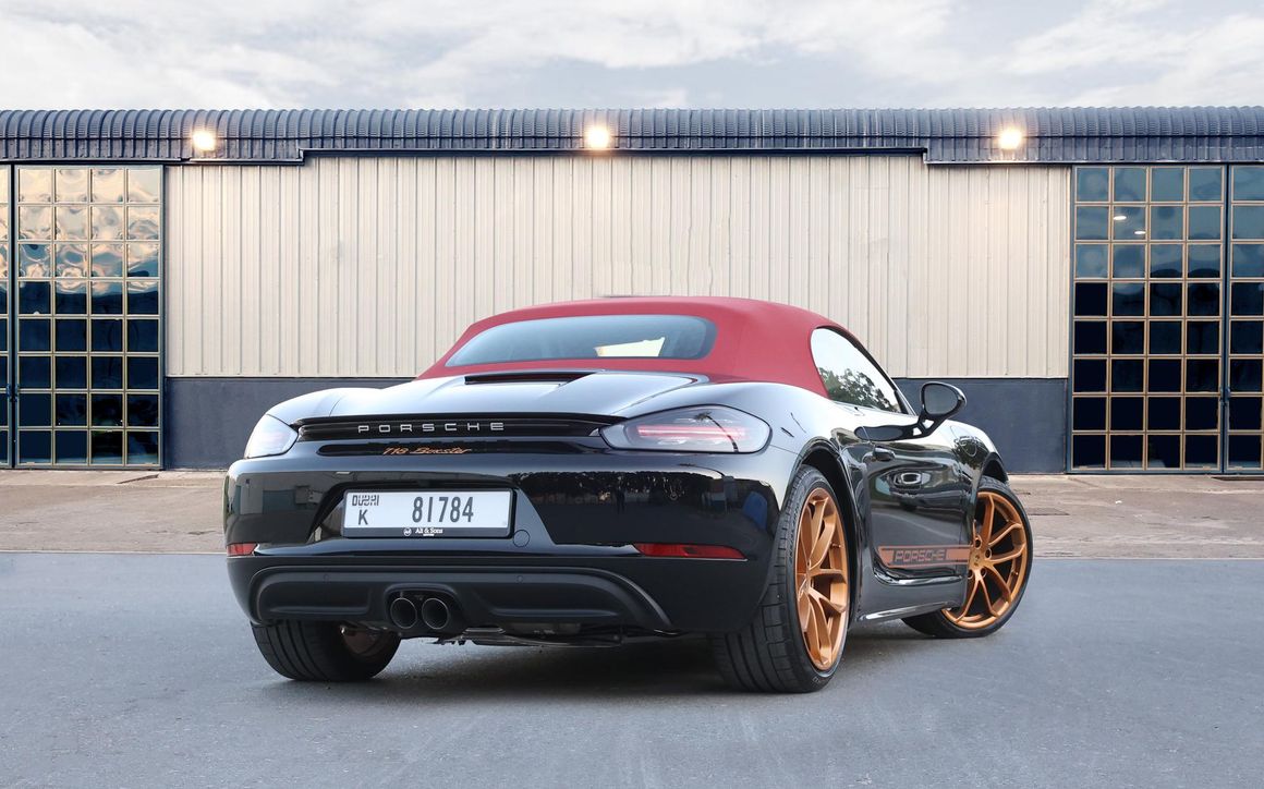 Porsche Boxster 718 Convertible Black - image 10