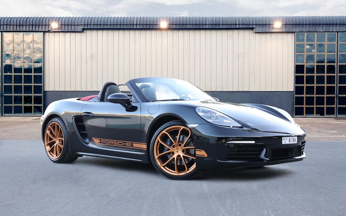 Porsche Boxster 718 Convertible Black - image 5