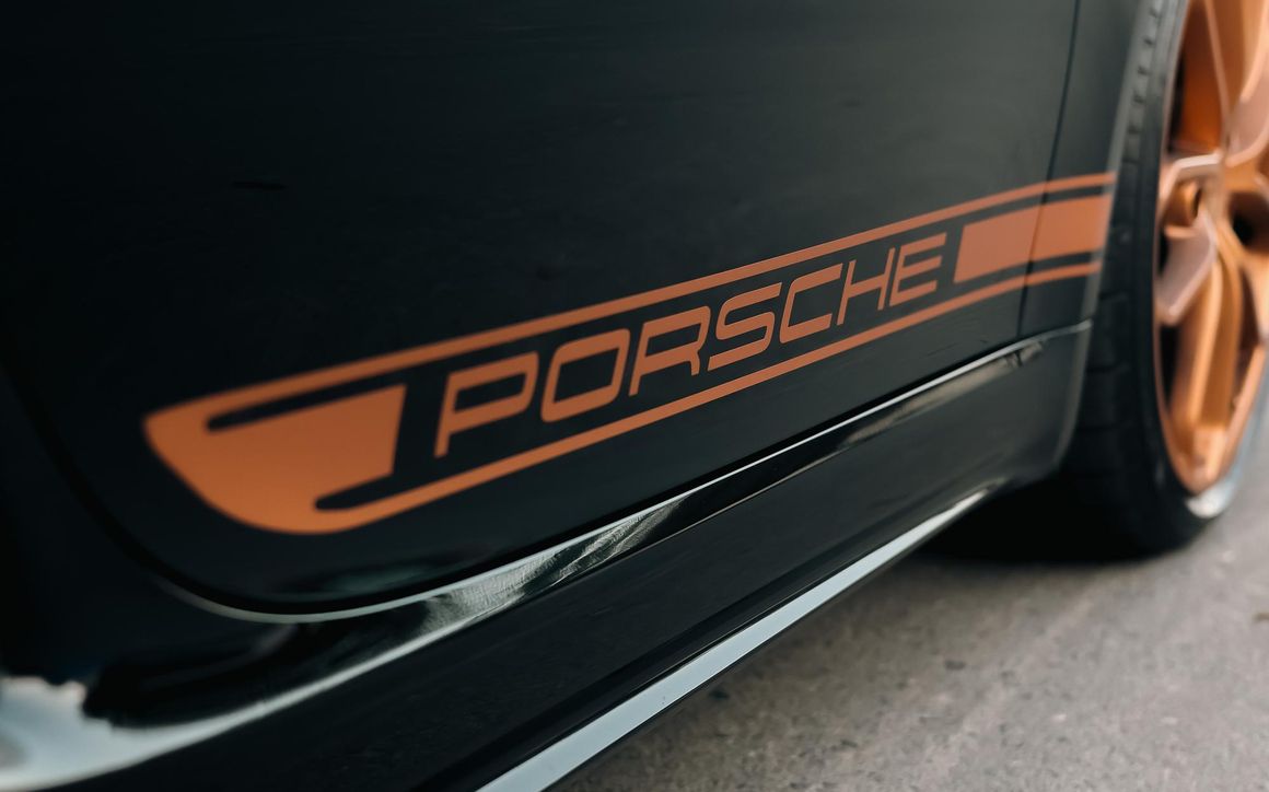 Porsche Boxster 718 Convertible Black - image 15