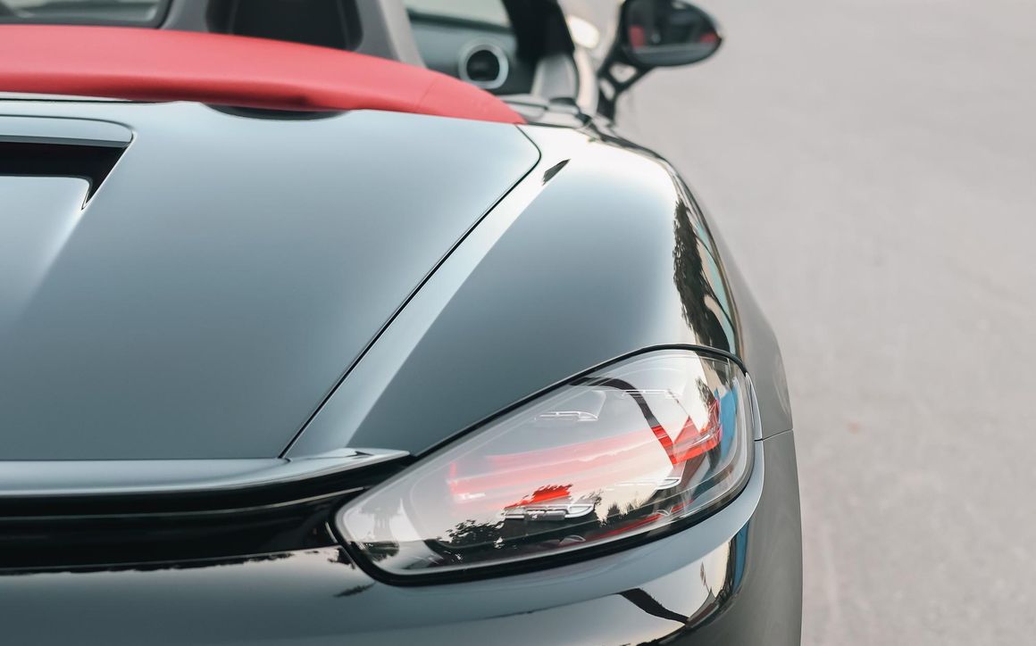 Porsche Boxster 718 Convertible Black - image 13