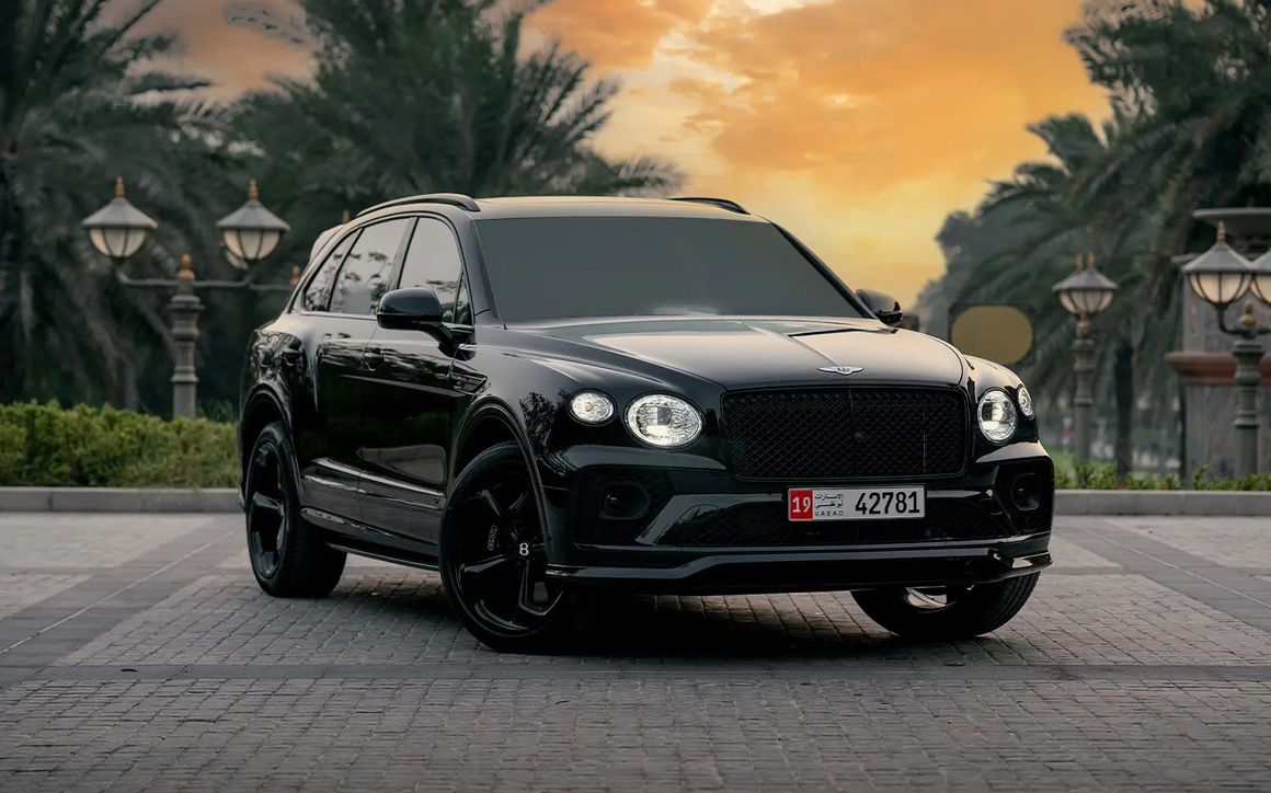 Bentley BENTAYGA 2023 – Picture 1