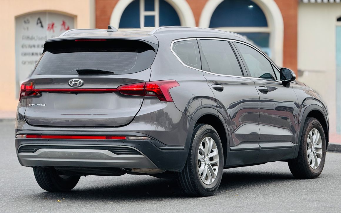 HYUNDAI SANTA FE - image 5