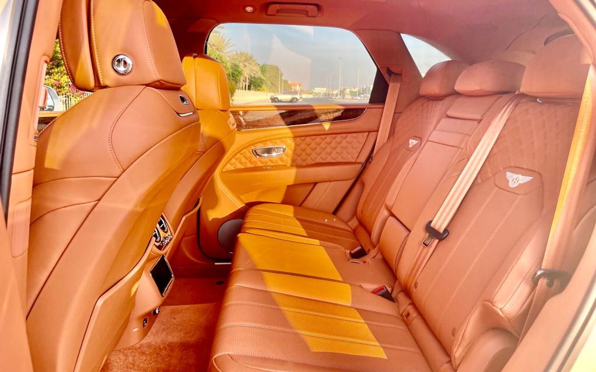 BENTLEY BENTAYGA - image 7