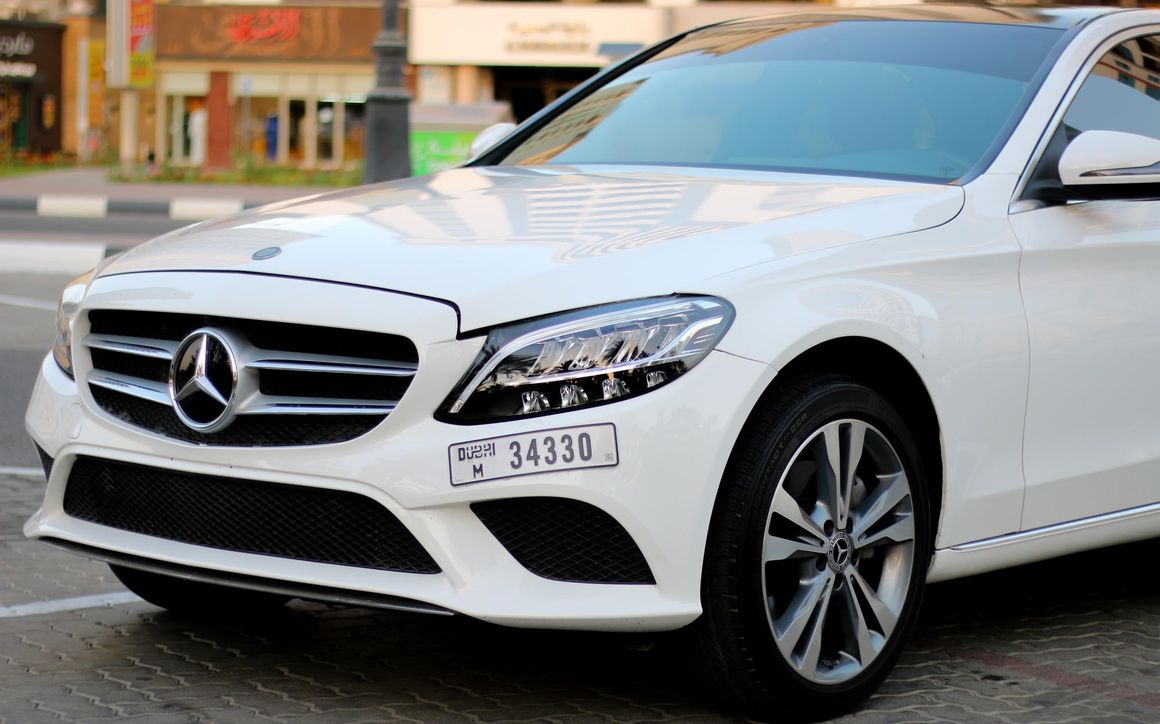 MERCEDES C300 - image 10