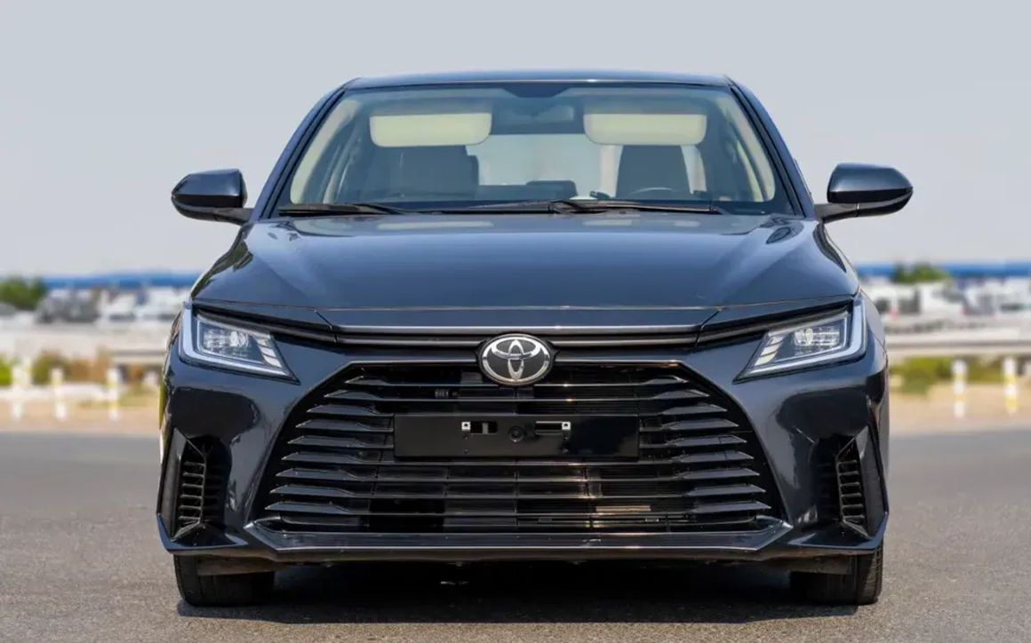 Toyota Yaris - image 3