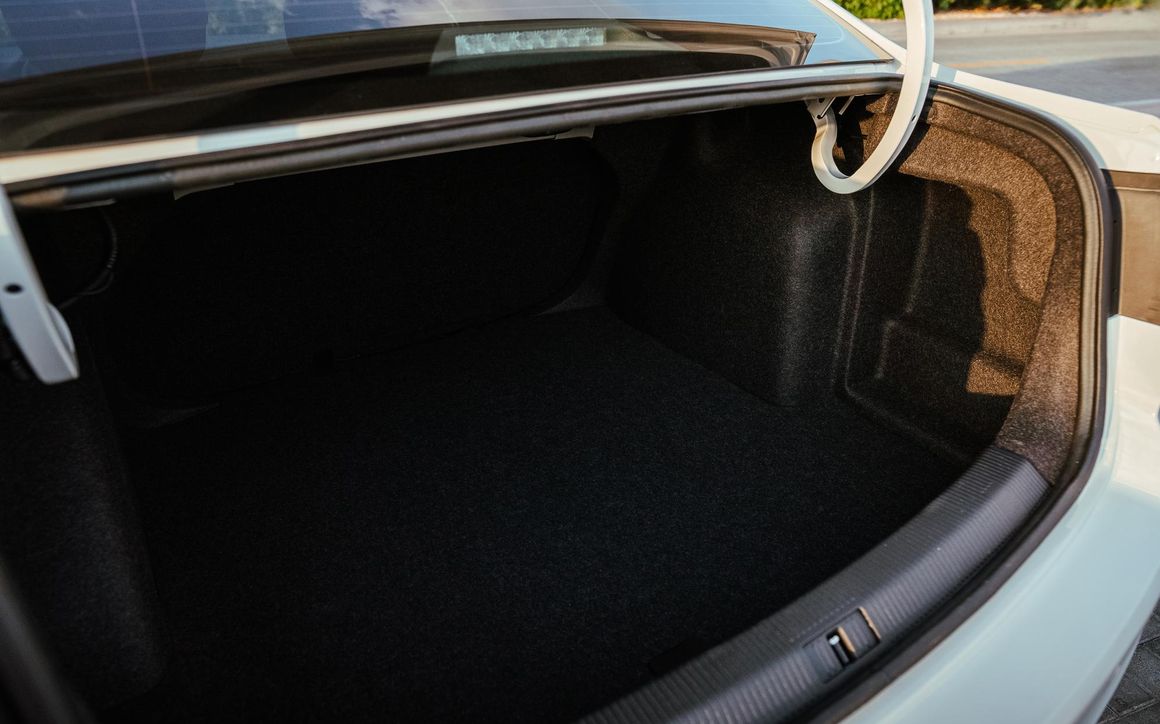 VOLKSWAGEN BORA - image 9